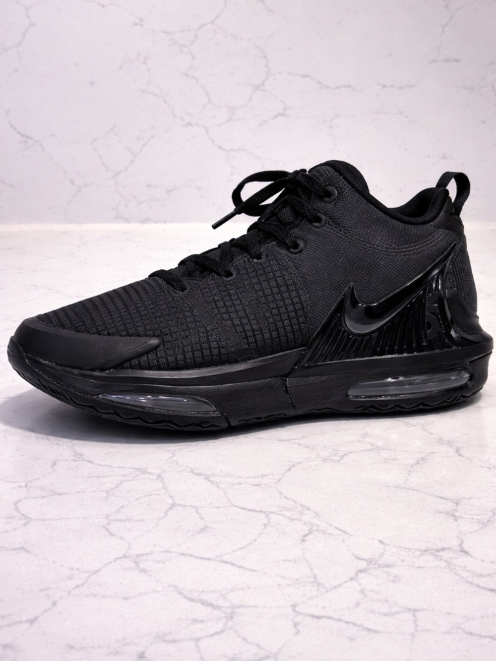 Nike LeBron Witness 7 Triple Black Men’s Size 11 Basketball Shoes - Picture 3 of 6